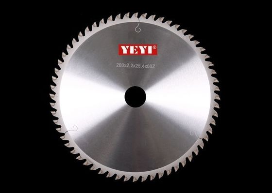 L'acier PCD de SKS circulaire scie que diamant des lames 200mm x 60T incliné scie la lame