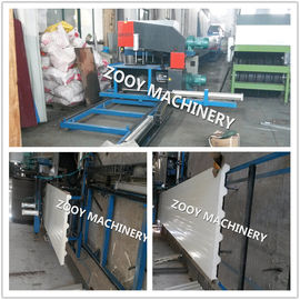 Toiture écumante automatique de panneau "sandwich" de machine de panneau "sandwich" d'unité centrale