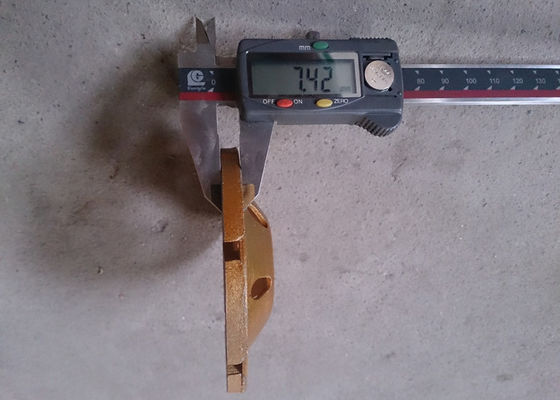 Meule de diamant de meule de tasse de 7 segments pour le plancher en béton