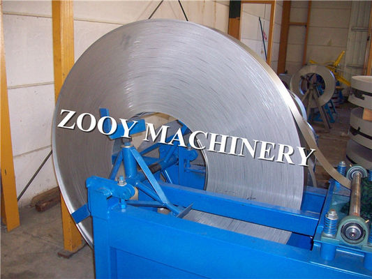 Le goujon et la voie en aluminium de cloison sèche de tôle roulent formant la machine avec la coupe hydraulique